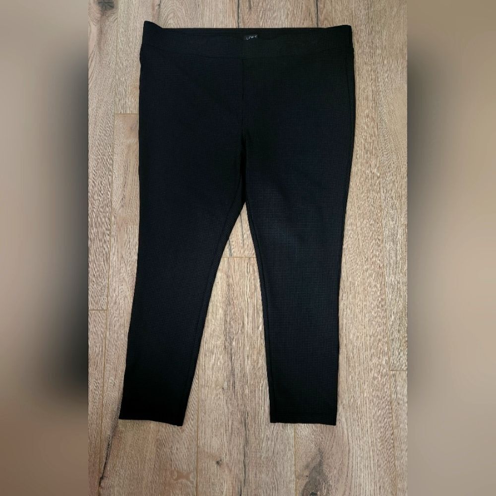 WOMEN'S PANTS LOFT SIZE XL BLACK/GRAY COLOR PERFECT CONDITION. Length 85 cm.
